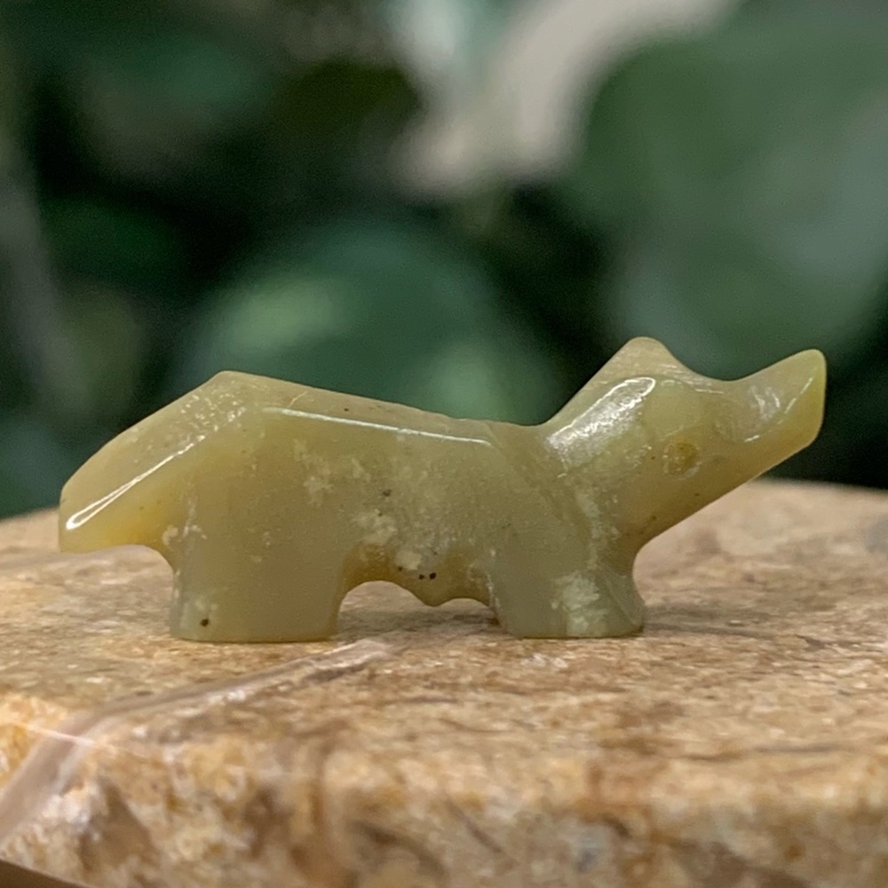 Native American Zuni Fox Wolf Fetish Bead Carved Stone Miniature Animal VTG .9" - Picture 5 of 12